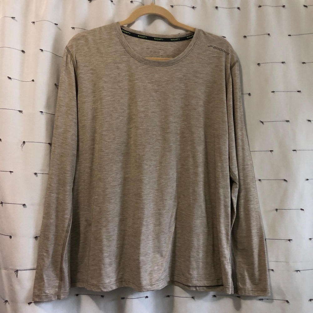 Brooks running athletic workout sweat long sleeve t-shirt size XXL